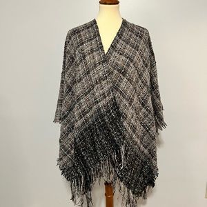 Shawl / Poncho